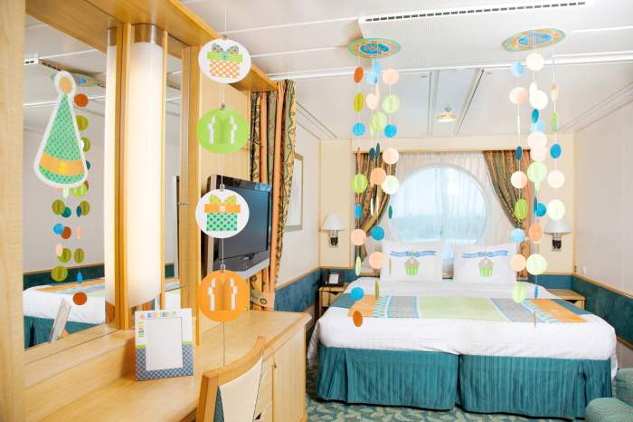 How to get royal caribbean to decorate room