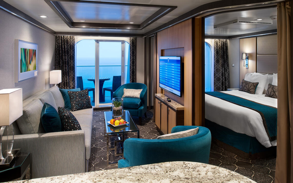 How to get royal caribbean to decorate room